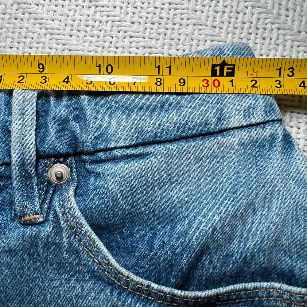 Good American Baggy Denim Shorts Indigo Curve Raw Hem Size 24